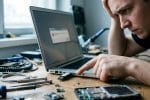 الفلاشة لا تقبل الفورمات؟ حلول سريعة ودليل شامل لإصلاحها واستعادة بياناتك